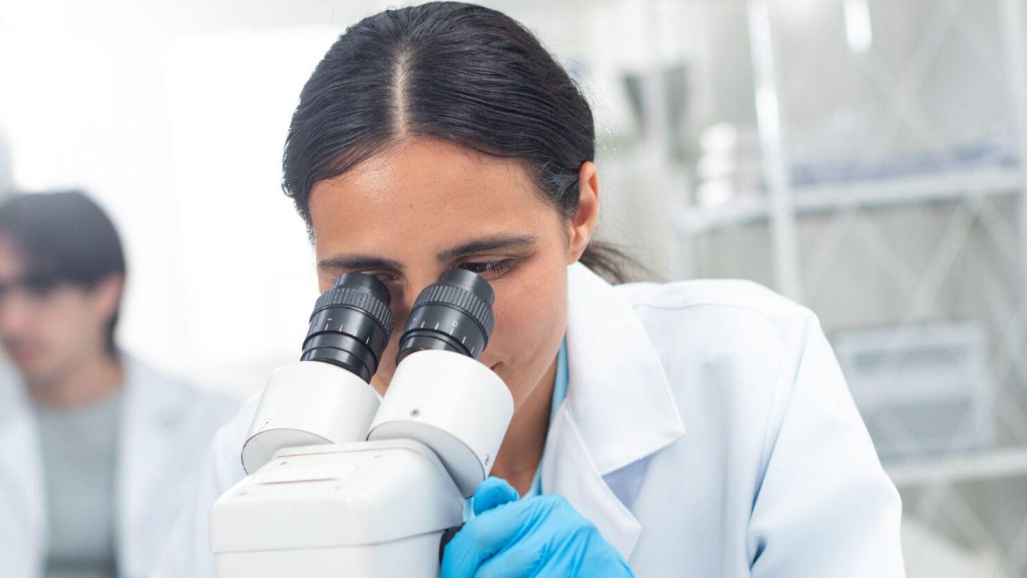 Meet fertility doctors at Spring Fertility Bryant Park serving patients from Prospect Heights and Clinton Hill.